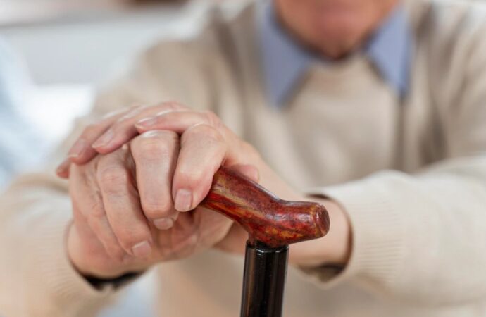 Parkinson é  a segunda doença neurodegenerativa mais comum em idosos