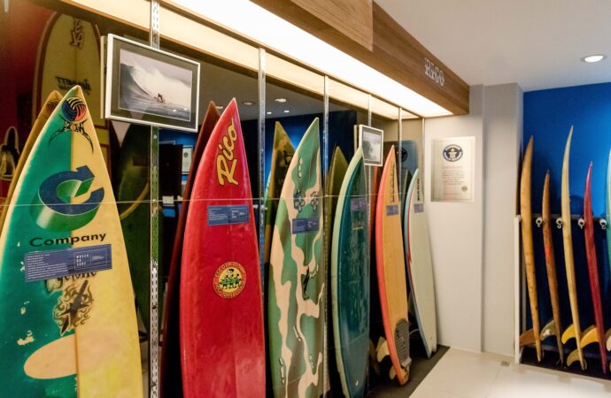 Museu do Surfe no Recreio Shopping é opção para a garotada nas férias escolares  