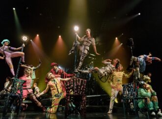 Cirque du Soleil apresenta o espetáculo Bazzar no Parque Olímpico