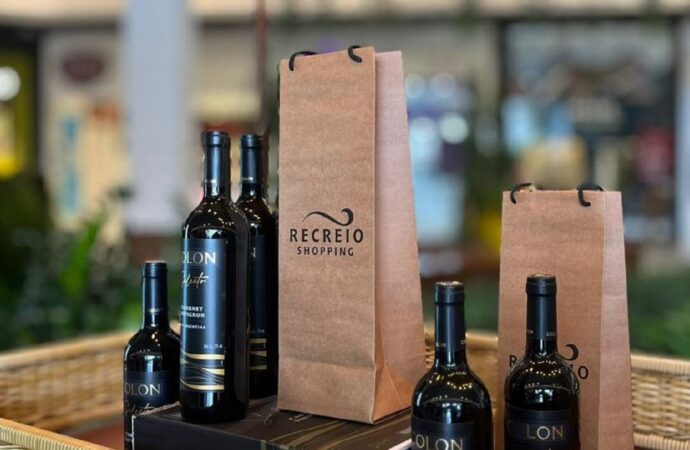 Dia dos Namorados: Via Parque e Recreio Shopping vão presentear os clientes com vinhos e show gratuito