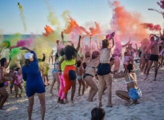 Carnaval nos resorts Vila Galé mistura as culturas indiana e brasileira