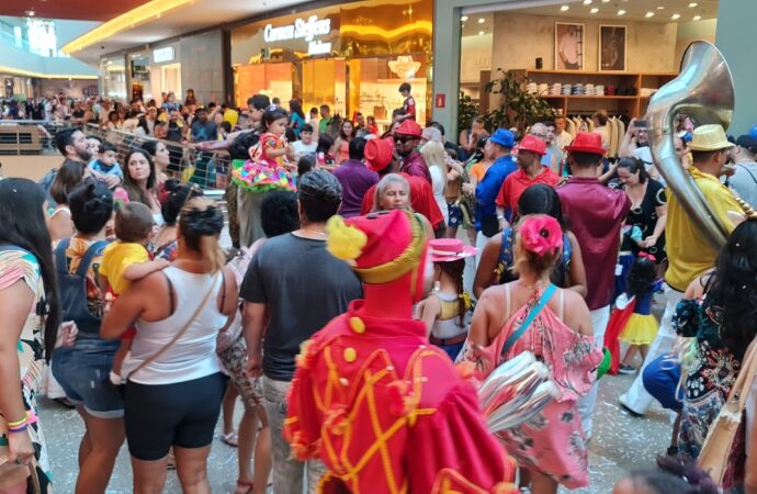 Bailinho de Carnaval do MET terá oficinas, música e muita diversão