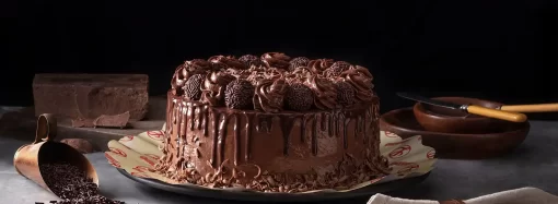 Torta Dia dos Pais Lecadô tem edição limitada com sabores de chocolate gourmet