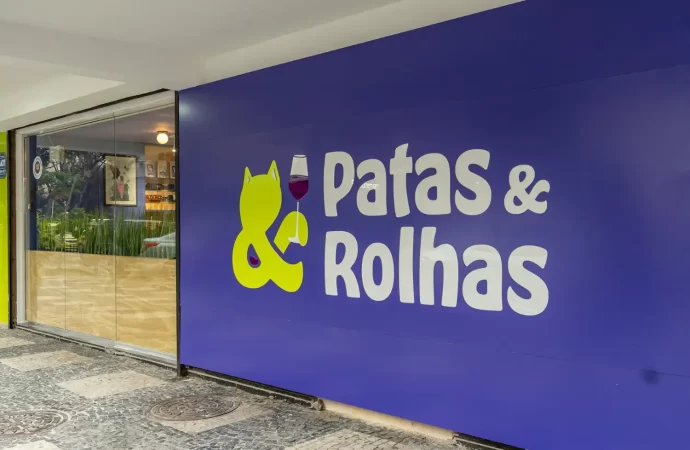 Programação de julho do Patas & Rolhas, na Tijuca, terá encontro com dubladoras e aula de yoga com vinho