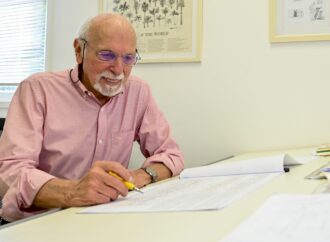 Arquiteto Slomo Wenkert lança livro com obras icônicas na Barra da Tijuca
