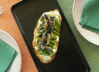 At Rio Rooftop & Lounge celebra um ano no Hilton Barra com novidades no cardápio