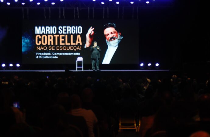 Escritor Mario Sergio Cortella dará palestra sobre propósito, liderança e motivação na Ribalta