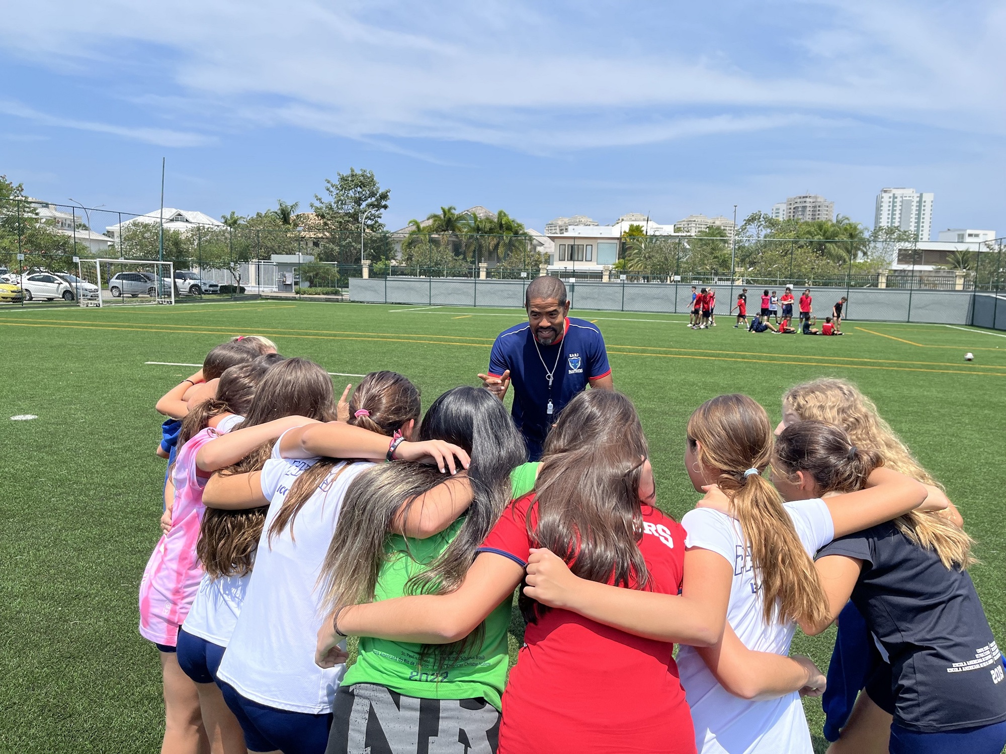 Escola Americana do Rio de Janeiro abre inscrições para colônia de férias com imersão em inglês